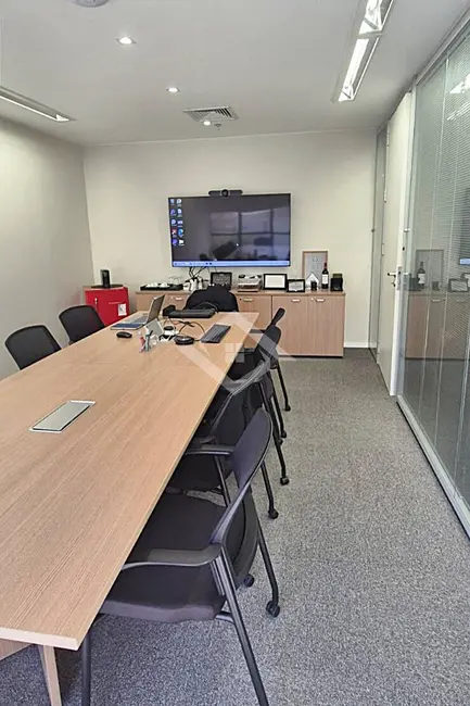 Sala Comercial para alugar, 142m2 em Leblon, Rio De Janeiro - RJ - imagem 5 Foto 5 de Sala Comercial para alugar, 142m2 em Leblon, Rio De Janeiro - RJ