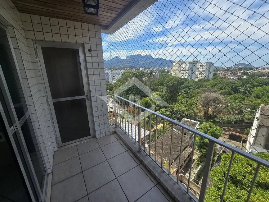 Apartamento com 3 quartos para alugar, 84m2 em Tanque, Rio De Janeiro - RJ - imagem 4 Foto 4 de Apartamento com 3 quartos para alugar, 84m2 em Tanque, Rio De Janeiro - RJ