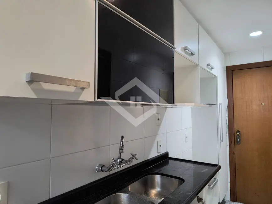 Foto 2 de Apartamento com 2 quartos para alugar, 84m2 em Barra da Tijuca, Rio De Janeiro - RJ