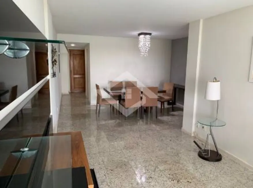 Apartamento com 4 quartos à venda, 147m2 em Rio De Janeiro - RJ - imagem 5 Foto 5 de Apartamento com 4 quartos à venda, 147m2 em Rio De Janeiro - RJ