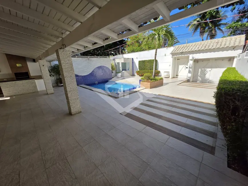 Casa com 3 quartos à venda, 377m2 em Anil, Rio De Janeiro - RJ - imagem 3 Foto 3 de Casa com 3 quartos à venda, 377m2 em Anil, Rio De Janeiro - RJ