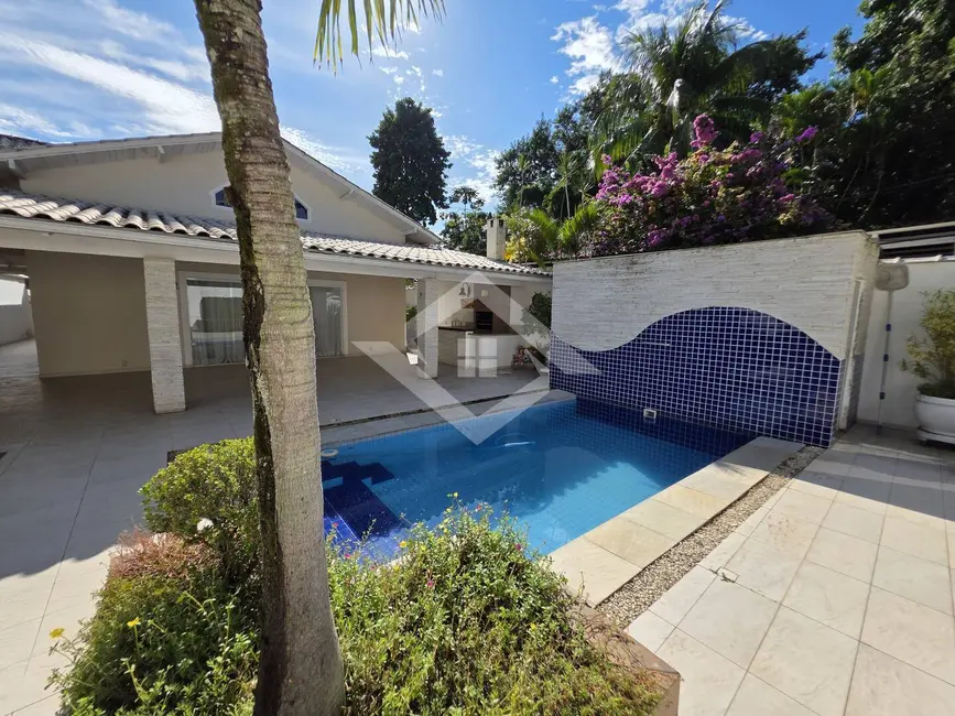 Foto 1 de Casa com 3 quartos à venda, 377m2 em Anil, Rio De Janeiro - RJ