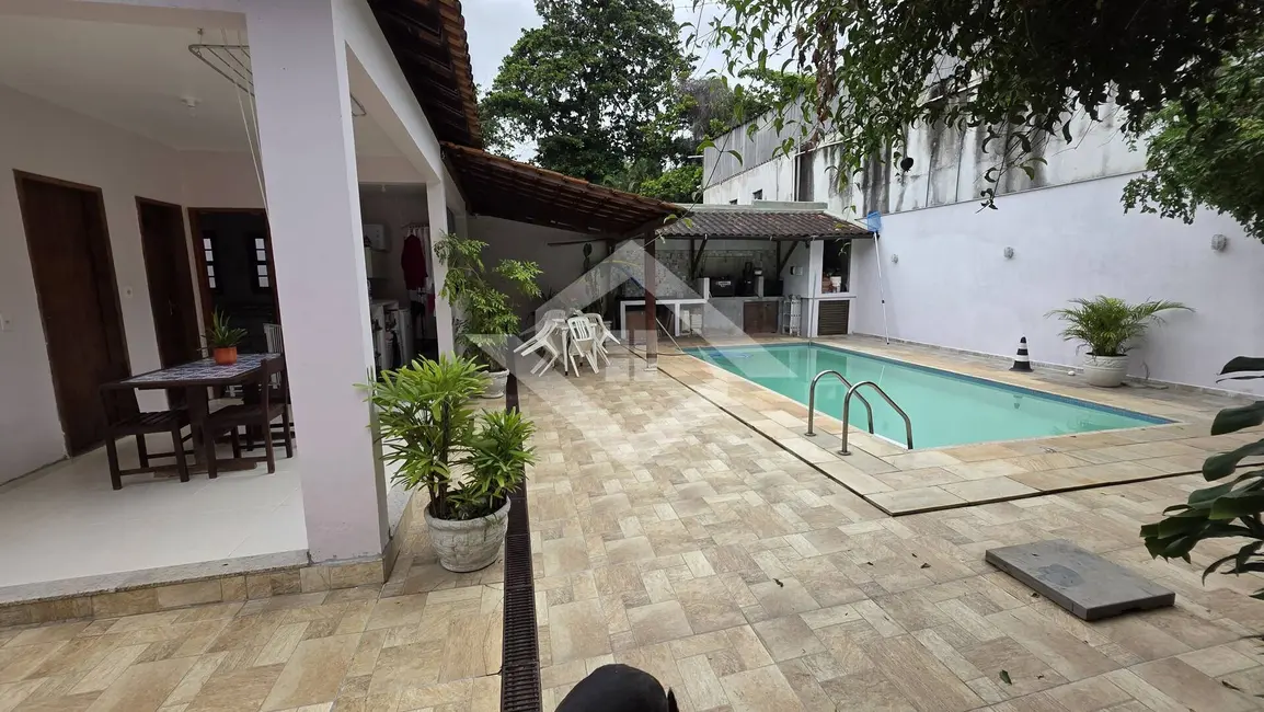 Casa com 4 quartos à venda, 350m2 em Jacarepaguá, Rio De Janeiro - RJ - imagem 3 Foto 3 de Casa com 4 quartos à venda, 350m2 em Jacarepaguá, Rio De Janeiro - RJ