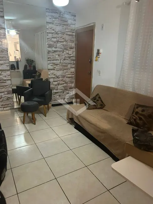 Foto 6 de Apartamento com 2 quartos à venda, 43m2 em Vista Alegre, Sao Goncalo - RJ