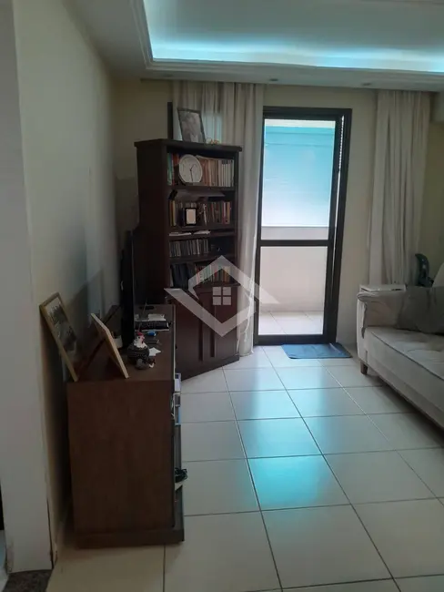 Foto 2 de Apartamento com 2 quartos à venda em Centro, Niteroi - RJ