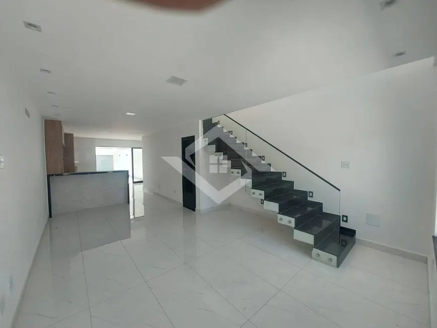 Casa de Condomínio com 2 quartos à venda, 150m2 em Guaratiba, Rio De Janeiro - RJ - imagem 3 Foto 3 de Casa de Condomínio com 2 quartos à venda, 150m2 em Guaratiba, Rio De Janeiro - RJ