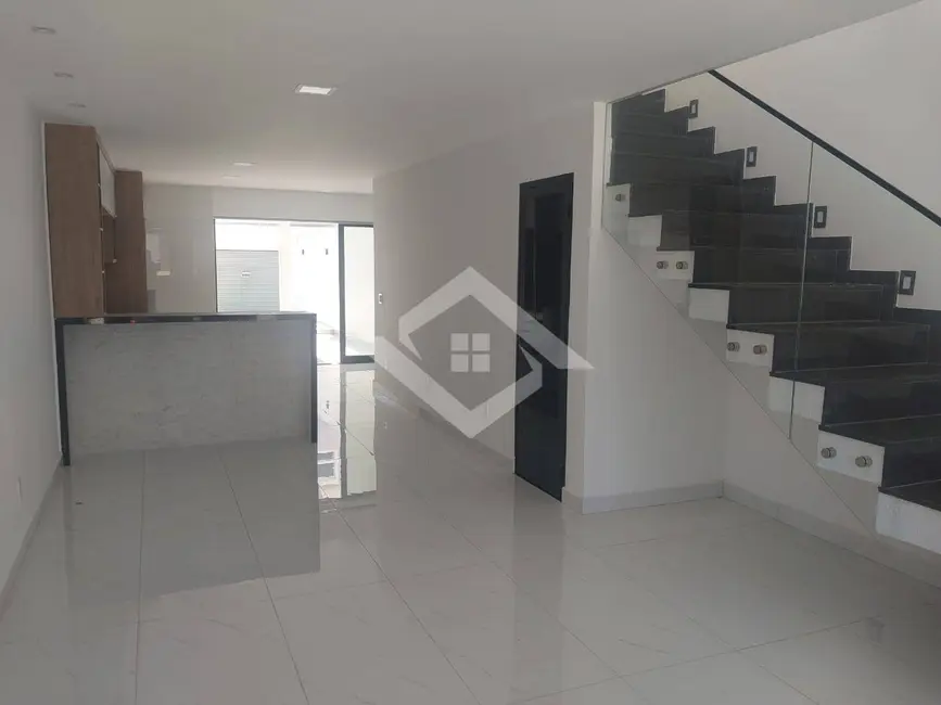 Casa de Condomínio com 2 quartos à venda, 150m2 em Guaratiba, Rio De Janeiro - RJ - imagem 1 Foto 1 de Casa de Condomínio com 2 quartos à venda, 150m2 em Guaratiba, Rio De Janeiro - RJ