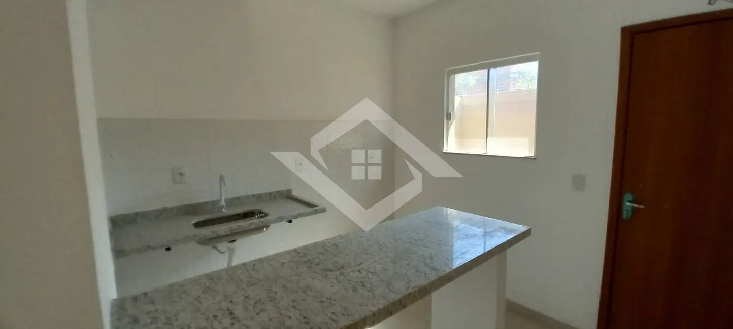 Foto 2 de Casa com 2 quartos para alugar, 55m2 em Pedra de Guaratiba, Rio De Janeiro - RJ