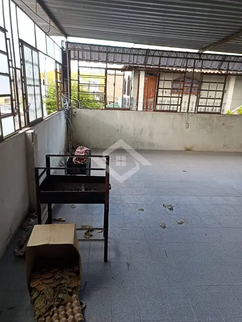 Foto 2 de Casa com 2 quartos à venda, 180m2 em Trindade, Sao Goncalo - RJ