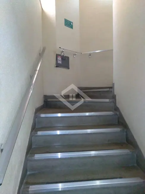 Sala Comercial à venda, 18m2 em Centro, Niteroi - RJ - imagem 6 Foto 6 de Sala Comercial à venda, 18m2 em Centro, Niteroi - RJ