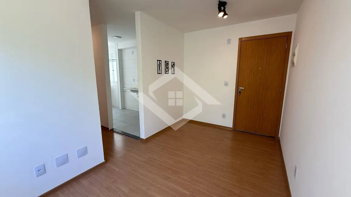Foto 2 de Apartamento com 2 quartos à venda, 45m2 em Inhoaíba, Rio De Janeiro - RJ