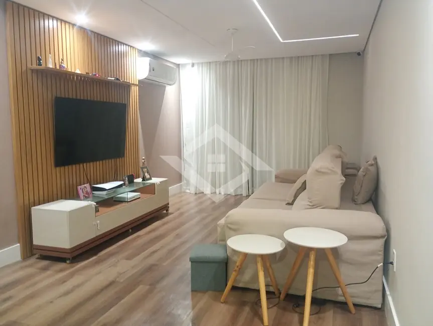 Apartamento com 5 quartos à venda, 260m2 em Vila da Penha, Rio De Janeiro - RJ - imagem 2 Foto 2 de Apartamento com 5 quartos à venda, 260m2 em Vila da Penha, Rio De Janeiro - RJ