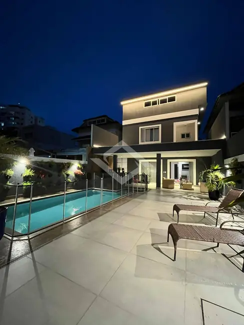 Foto 1 de Casa com 3 quartos à venda, 290m2 em Recreio dos Bandeirantes, Rio De Janeiro - RJ