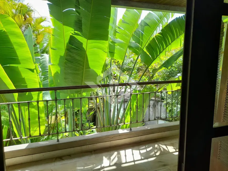 Casa com 6 quartos à venda, 1000m2 em Barra da Tijuca, Rio De Janeiro - RJ - imagem 4 Foto 4 de Casa com 6 quartos à venda, 1000m2 em Barra da Tijuca, Rio De Janeiro - RJ