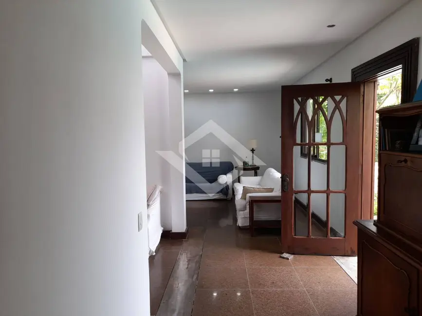 Casa com 6 quartos à venda, 1000m2 em Barra da Tijuca, Rio De Janeiro - RJ - imagem 7 Foto 7 de Casa com 6 quartos à venda, 1000m2 em Barra da Tijuca, Rio De Janeiro - RJ
