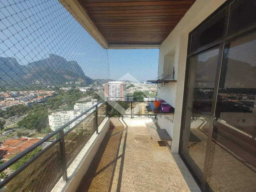 Foto 1 de Apartamento com 4 quartos para alugar, 145m2 em Barra da Tijuca, Rio De Janeiro - RJ