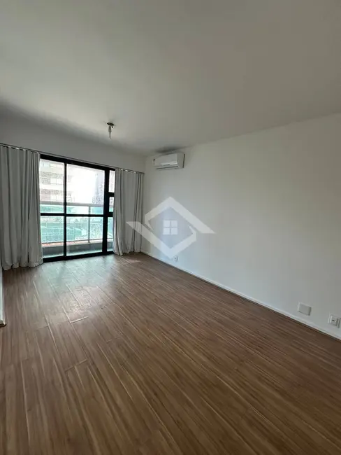 Foto 6 de Apartamento com 3 quartos para alugar, 140m2 em Barra da Tijuca, Rio De Janeiro - RJ