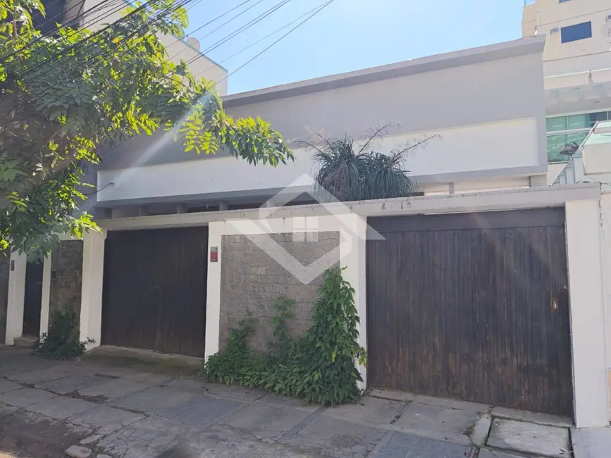 Casa com 4 quartos para alugar, 151m2 em Vital Brazil, Niteroi - RJ - imagem 1 Foto 1 de Casa com 4 quartos para alugar, 151m2 em Vital Brazil, Niteroi - RJ