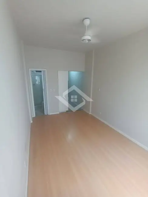 Apartamento com 1 quarto à venda, 38m2 em Ipanema, Rio De Janeiro - RJ - imagem 3 Foto 3 de Apartamento com 1 quarto à venda, 38m2 em Ipanema, Rio De Janeiro - RJ