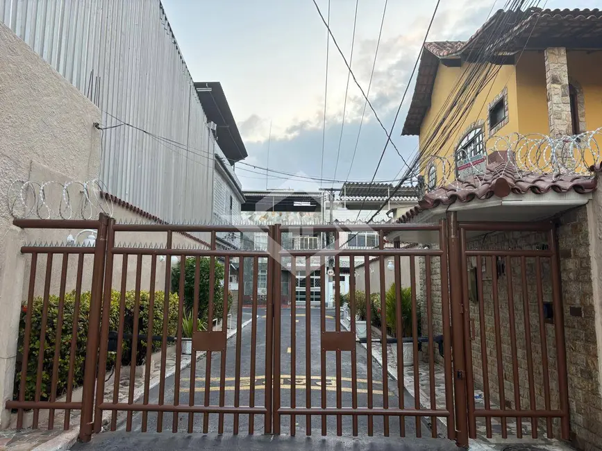 Foto 1 de Casa com 3 quartos para alugar, 250m2 em Madureira, Rio De Janeiro - RJ