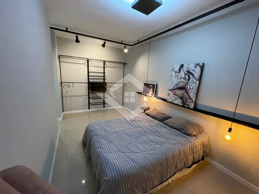 Foto 4 de Apartamento com 1 quarto à venda, 64m2 em Rio De Janeiro - RJ
