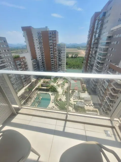 Foto 2 de Apartamento com 2 quartos à venda, 68m2 em Rio De Janeiro - RJ