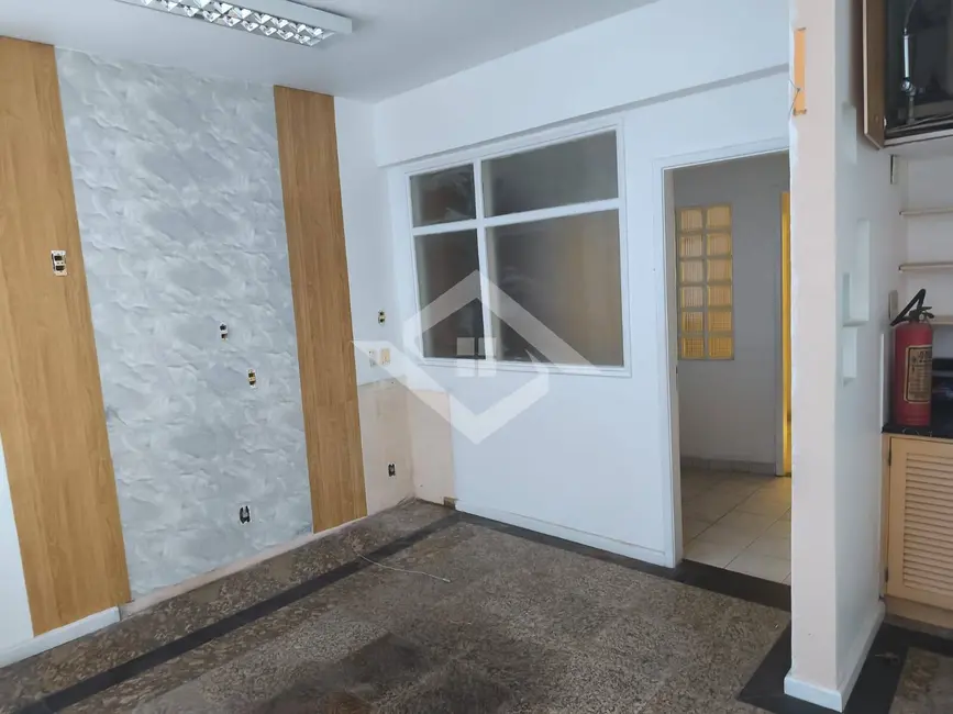 Sala Comercial à venda e para alugar, 30m2 em Centro, Niteroi - RJ - imagem 5 Foto 5 de Sala Comercial à venda e para alugar, 30m2 em Centro, Niteroi - RJ
