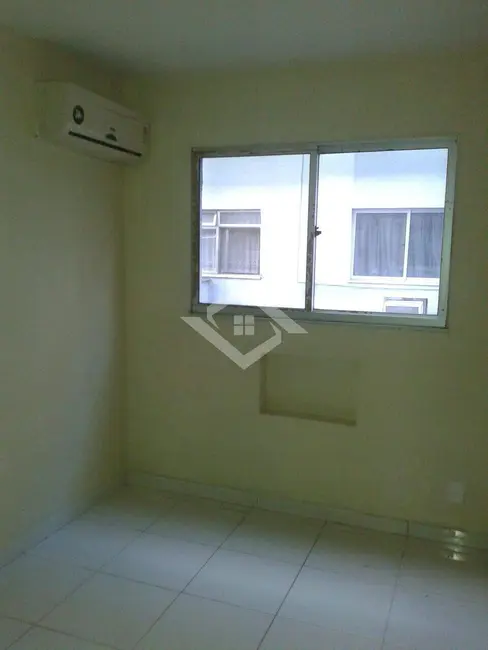 Foto 3 de Apartamento com 2 quartos para alugar, 45m2 em Campo Grande, Rio De Janeiro - RJ