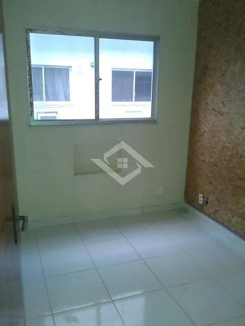 Foto 2 de Apartamento com 2 quartos para alugar, 45m2 em Campo Grande, Rio De Janeiro - RJ