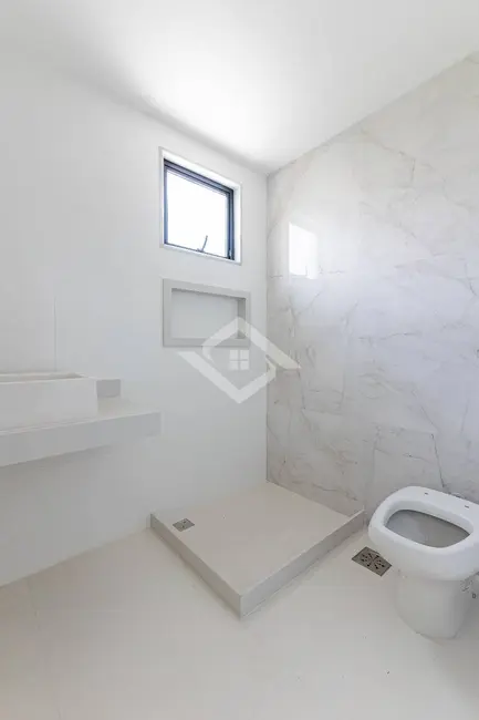 Casa com 4 quartos à venda, 280m2 em Barra da Tijuca, Rio De Janeiro - RJ - imagem 8 Foto 8 de Casa com 4 quartos à venda, 280m2 em Barra da Tijuca, Rio De Janeiro - RJ