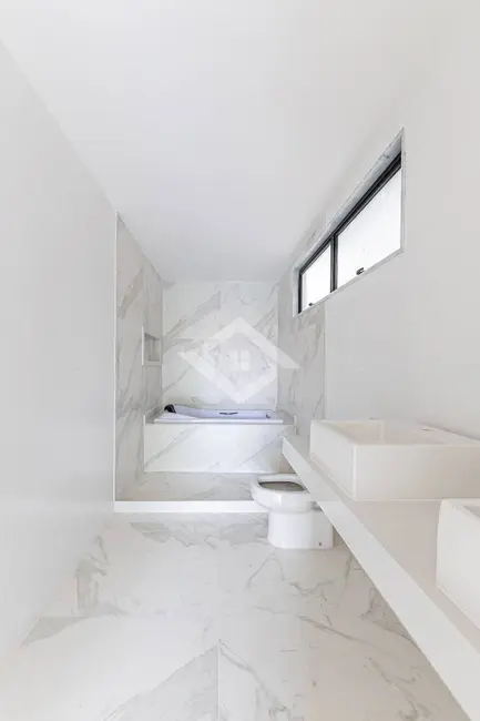 Casa com 4 quartos à venda, 280m2 em Barra da Tijuca, Rio De Janeiro - RJ - imagem 6 Foto 6 de Casa com 4 quartos à venda, 280m2 em Barra da Tijuca, Rio De Janeiro - RJ