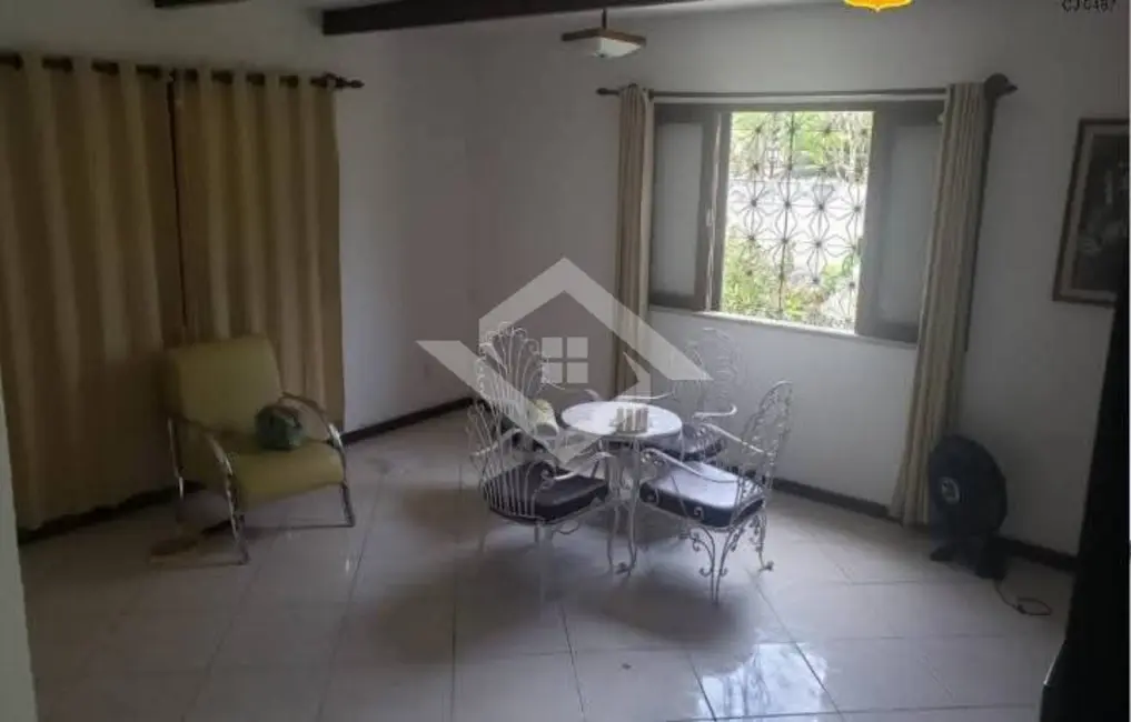Foto 5 de Casa com 3 quartos à venda, 1000m2 em Araruama - RJ