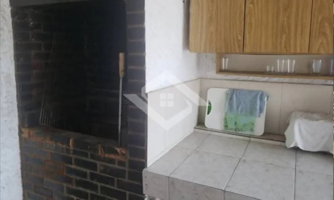 Foto 8 de Casa com 3 quartos à venda, 1000m2 em Araruama - RJ