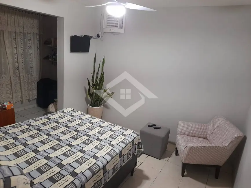 Foto 3 de Casa de Condomínio com 2 quartos à venda, 75m2 em Senador Vasconcelos, Rio De Janeiro - RJ