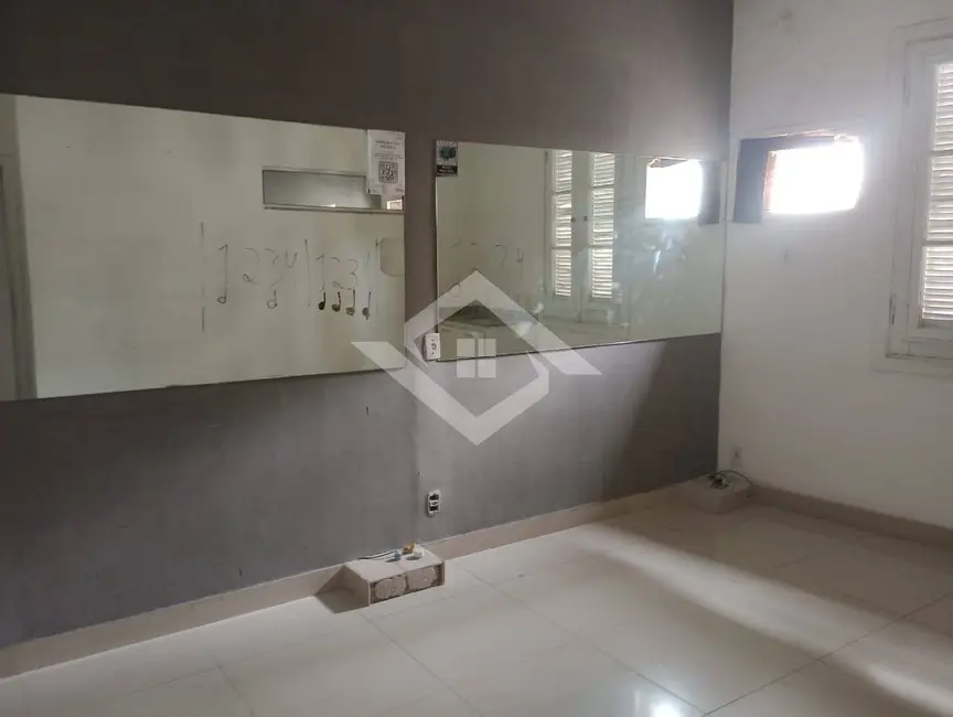 Loja para alugar, 100m2 em Centro, Niteroi - RJ - imagem 5 Foto 5 de Loja para alugar, 100m2 em Centro, Niteroi - RJ