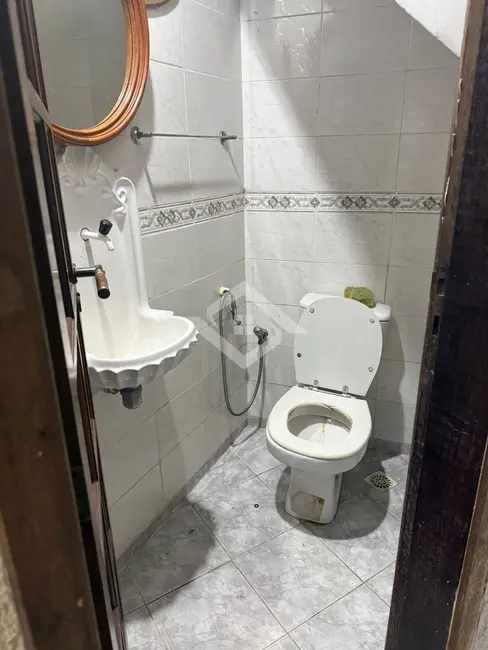 Casa com 3 quartos à venda, 100m2 em Centro, Sao Goncalo - RJ - imagem 6 Foto 6 de Casa com 3 quartos à venda, 100m2 em Centro, Sao Goncalo - RJ