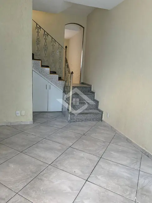 Casa com 3 quartos à venda, 100m2 em Centro, Sao Goncalo - RJ - imagem 5 Foto 5 de Casa com 3 quartos à venda, 100m2 em Centro, Sao Goncalo - RJ