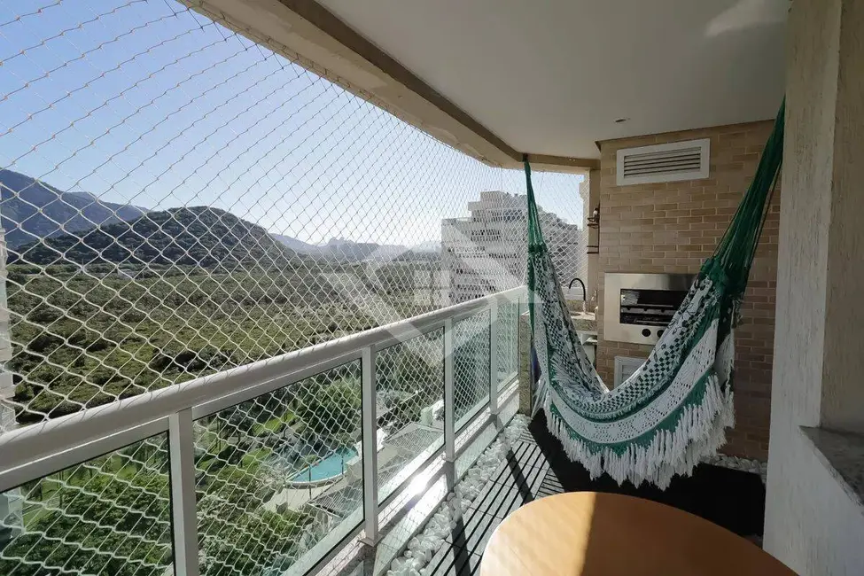 Foto 2 de Apartamento com 2 quartos à venda, 69m2 em Barra da Tijuca, Rio De Janeiro - RJ
