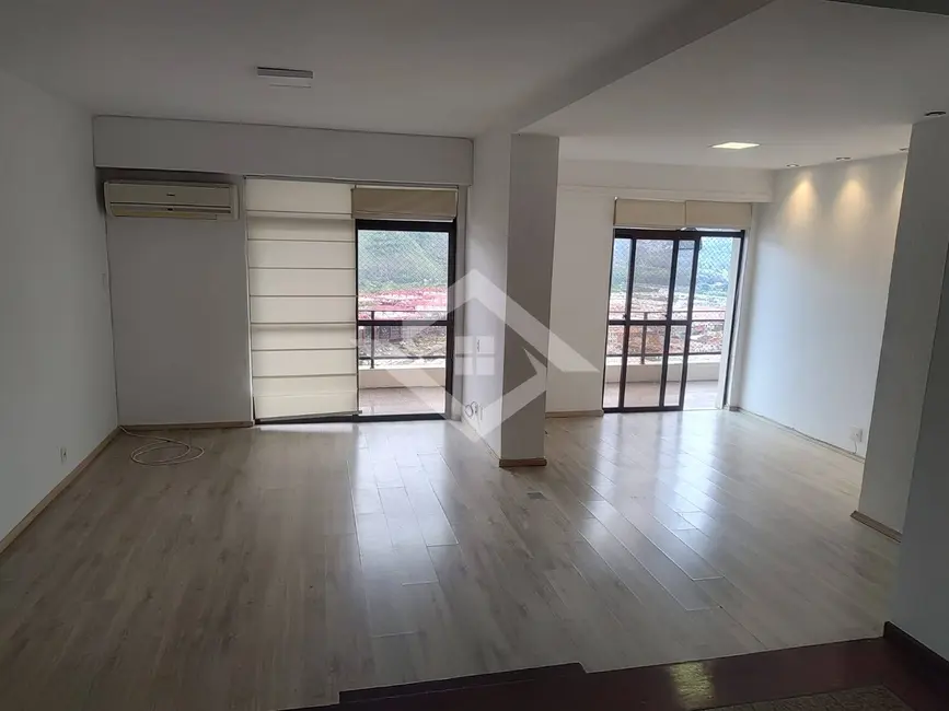 Foto 2 de Apartamento com 4 quartos à venda, 145m2 em Barra da Tijuca, Rio De Janeiro - RJ