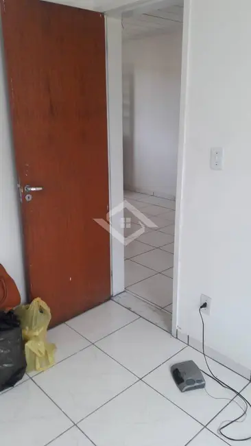 Foto 2 de Apartamento com 2 quartos à venda, 45m2 em Inhoaíba, Rio De Janeiro - RJ