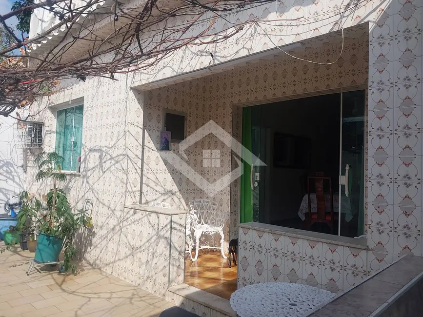 Foto 1 de Casa com 6 quartos à venda, 316m2 em Campo Grande, Rio De Janeiro - RJ