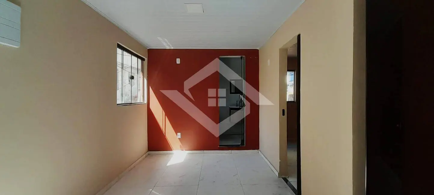 Foto 2 de Casa com 2 quartos para alugar, 50m2 em Piedade, Rio De Janeiro - RJ