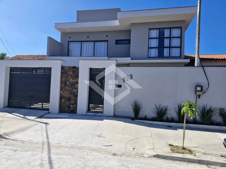 Foto 1 de Casa com 3 quartos à venda, 263m2 em Piratininga, Niteroi - RJ