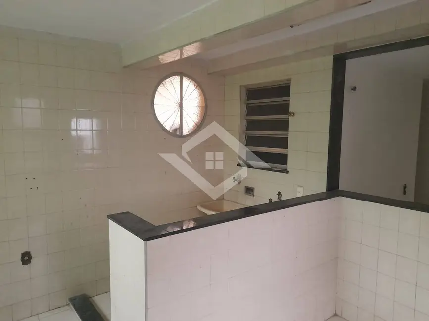 Casa com 3 quartos à venda, 200m2 em Moquetá, Nova Iguacu - RJ - imagem 3 Foto 3 de Casa com 3 quartos à venda, 200m2 em Moquetá, Nova Iguacu - RJ