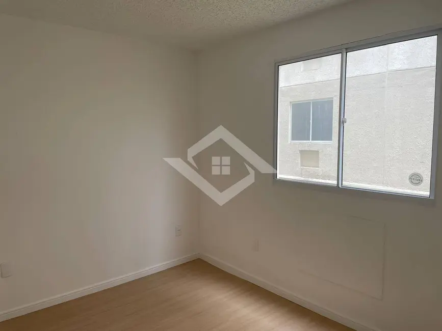 Foto 2 de Apartamento com 2 quartos à venda, 42m2 em Guaratiba, Rio De Janeiro - RJ