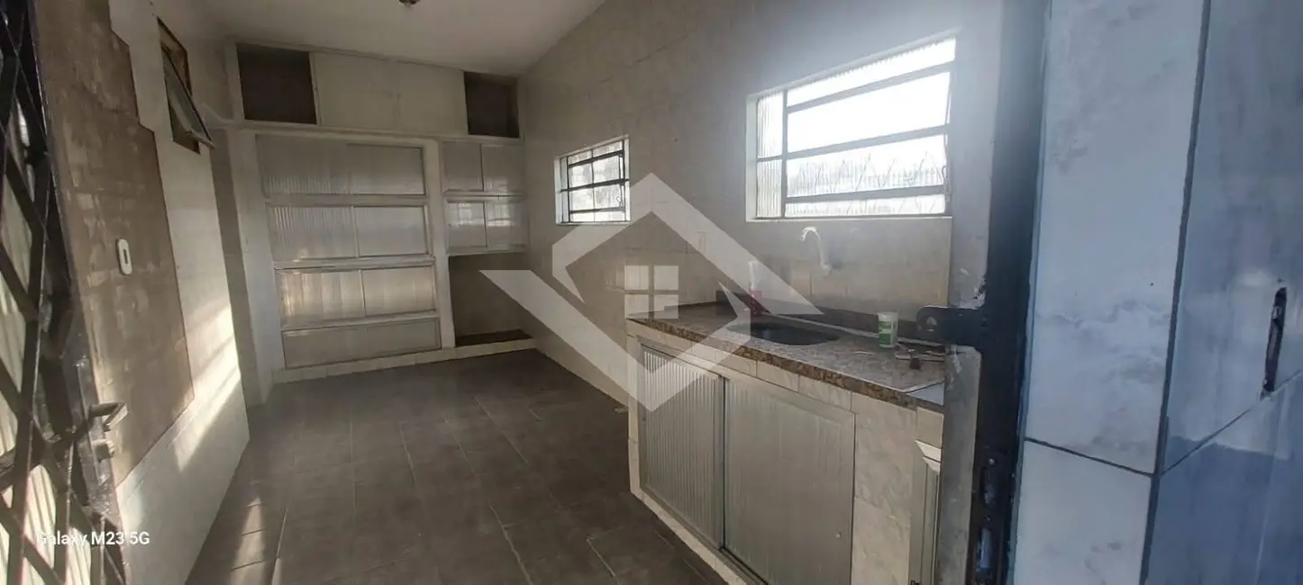 Casa com 3 quartos à venda, 150m2 em Senador Vasconcelos, Rio De Janeiro - RJ - imagem 4 Foto 4 de Casa com 3 quartos à venda, 150m2 em Senador Vasconcelos, Rio De Janeiro - RJ