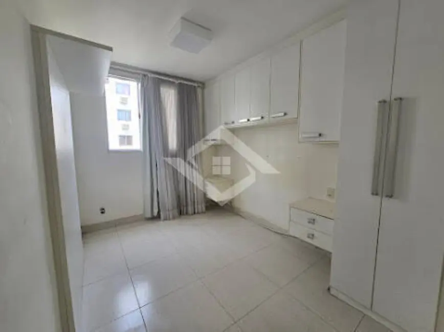 Foto 9 de Apartamento com 2 quartos à venda, 55m2 em Anil, Rio De Janeiro - RJ