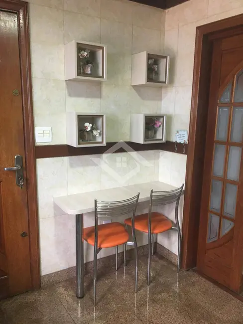 Casa com 3 quartos à venda, 120m2 em Caonze, Nova Iguacu - RJ - imagem 5 Foto 5 de Casa com 3 quartos à venda, 120m2 em Caonze, Nova Iguacu - RJ