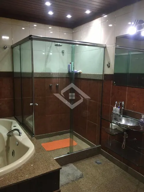 Casa com 3 quartos à venda, 120m2 em Caonze, Nova Iguacu - RJ - imagem 7 Foto 7 de Casa com 3 quartos à venda, 120m2 em Caonze, Nova Iguacu - RJ
