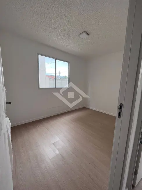 Foto 2 de Apartamento com 2 quartos à venda, 45m2 em Guaratiba, Rio De Janeiro - RJ